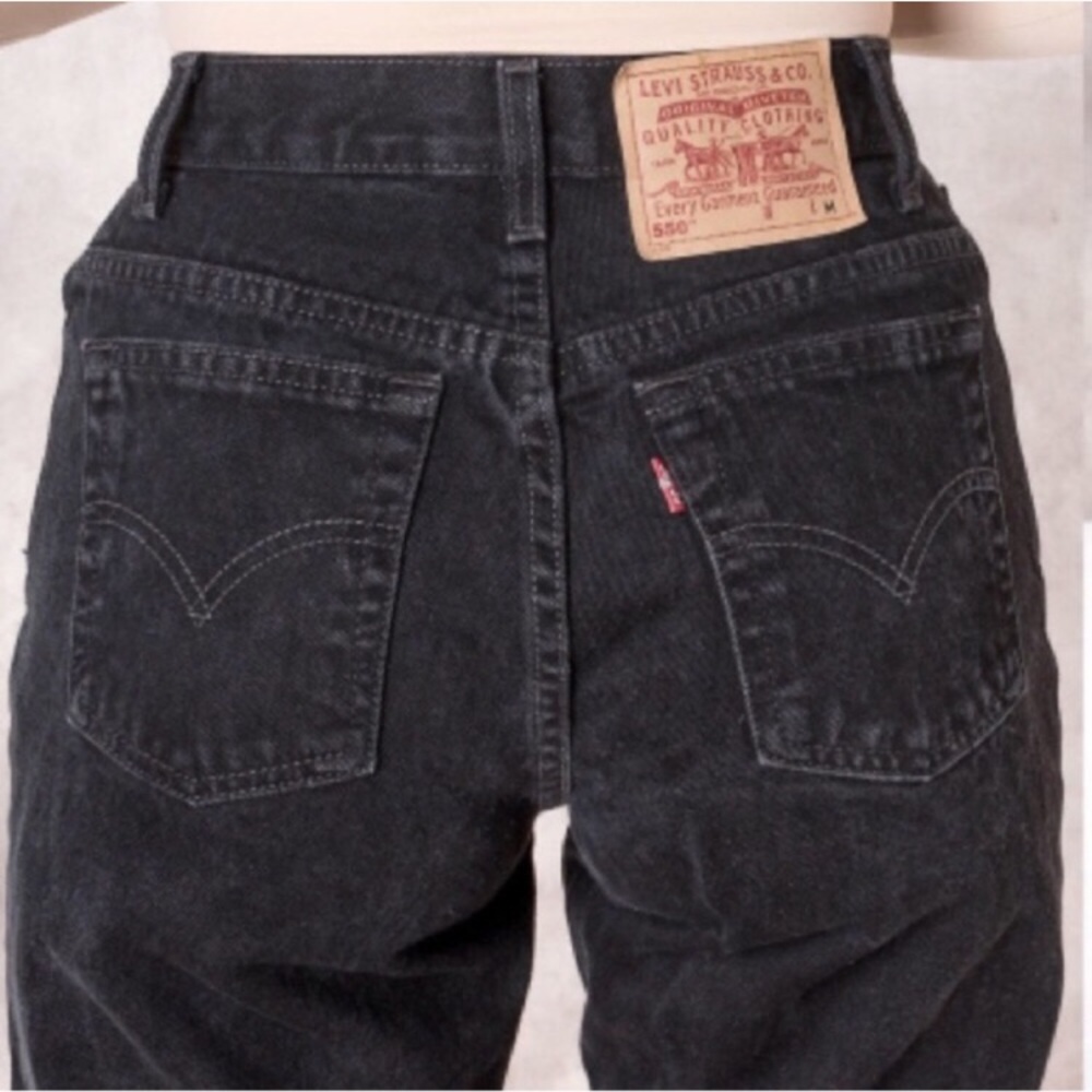 Vintage High Waist Frayed Hem Levi’s-Black (XXS-M) - Picture 3 of 4